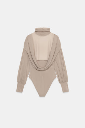 Georgette-Body mit Details