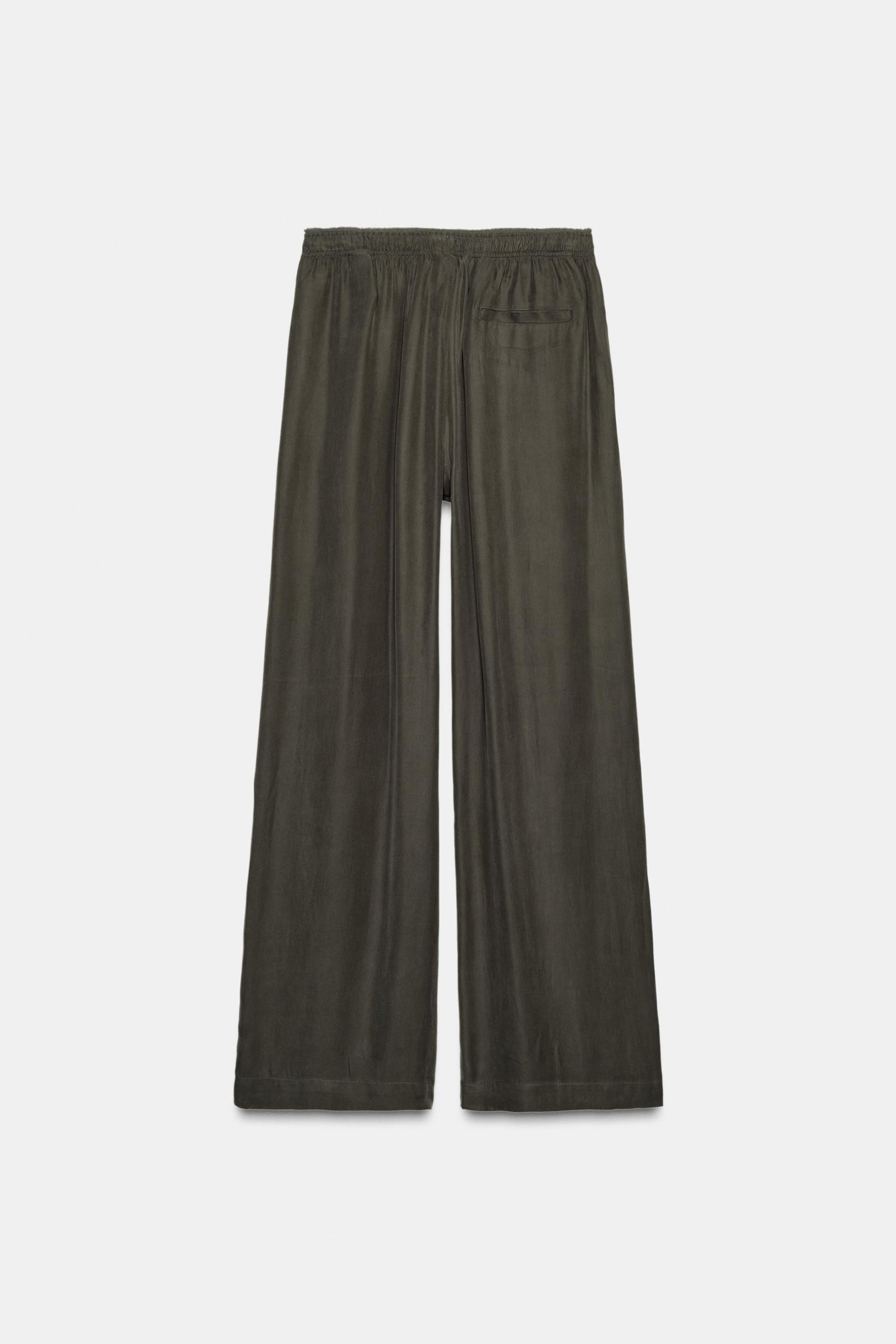 Flowing Trousers