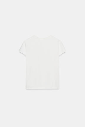 Besticktes T-Shirt