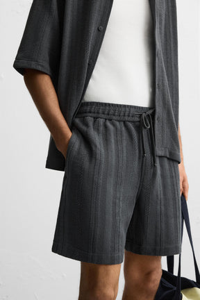 JACQUARD TEXTURED BERMUDA SHORTS - Image 5
