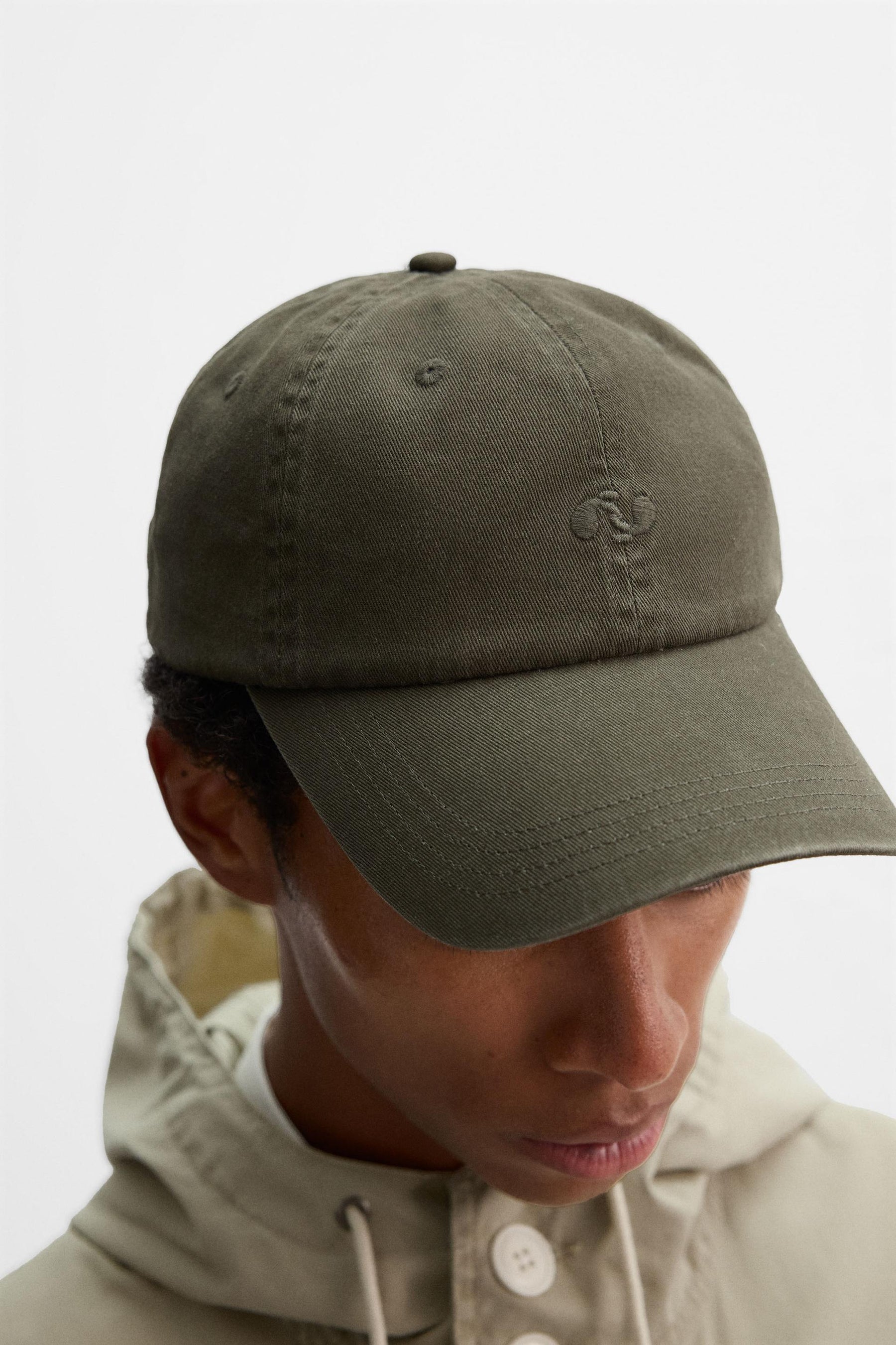 WASHED EMBROIDERED CAP - Image 4