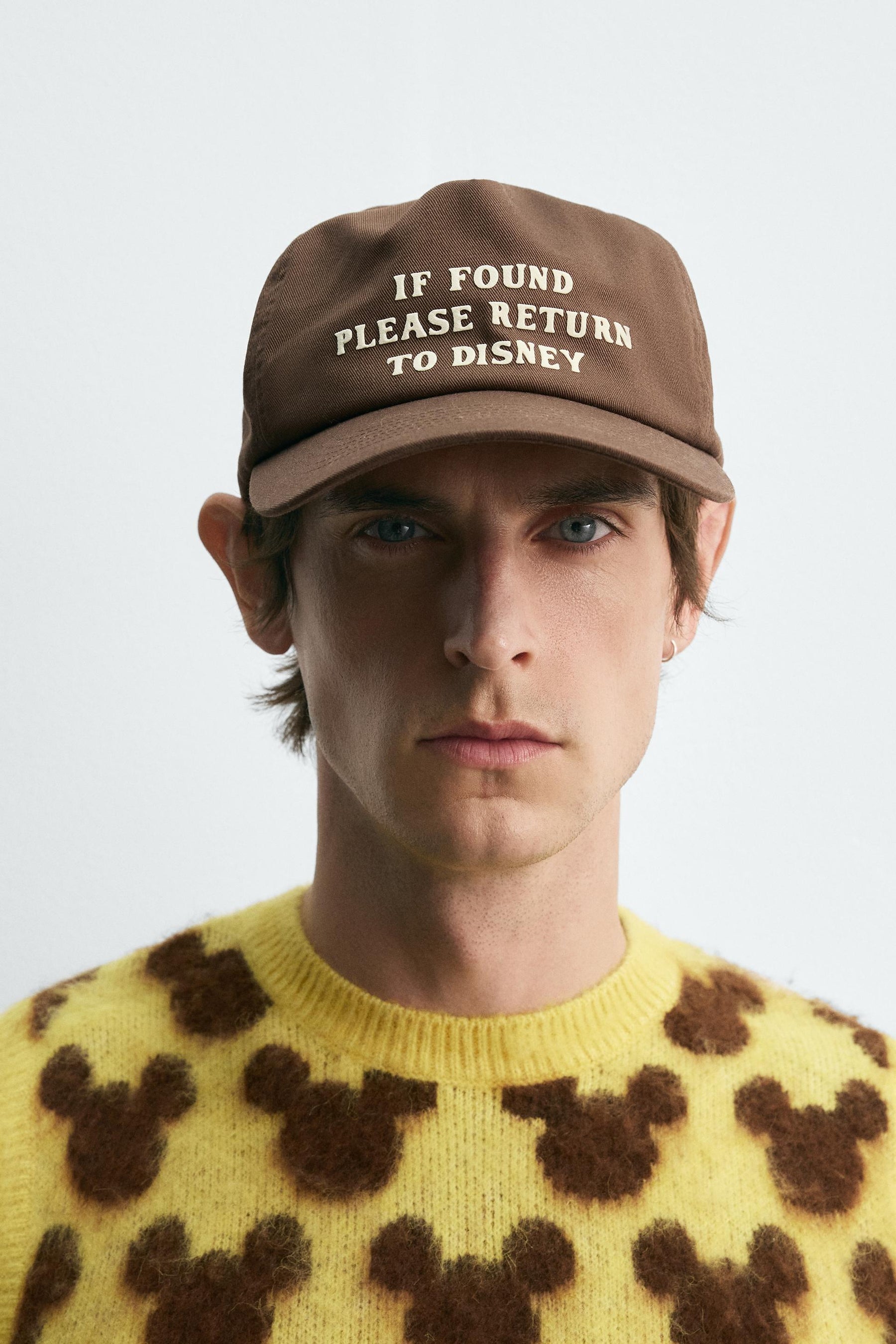 TEXT CAP HARRY LAMBERT FOR X DISNEY - Image 1