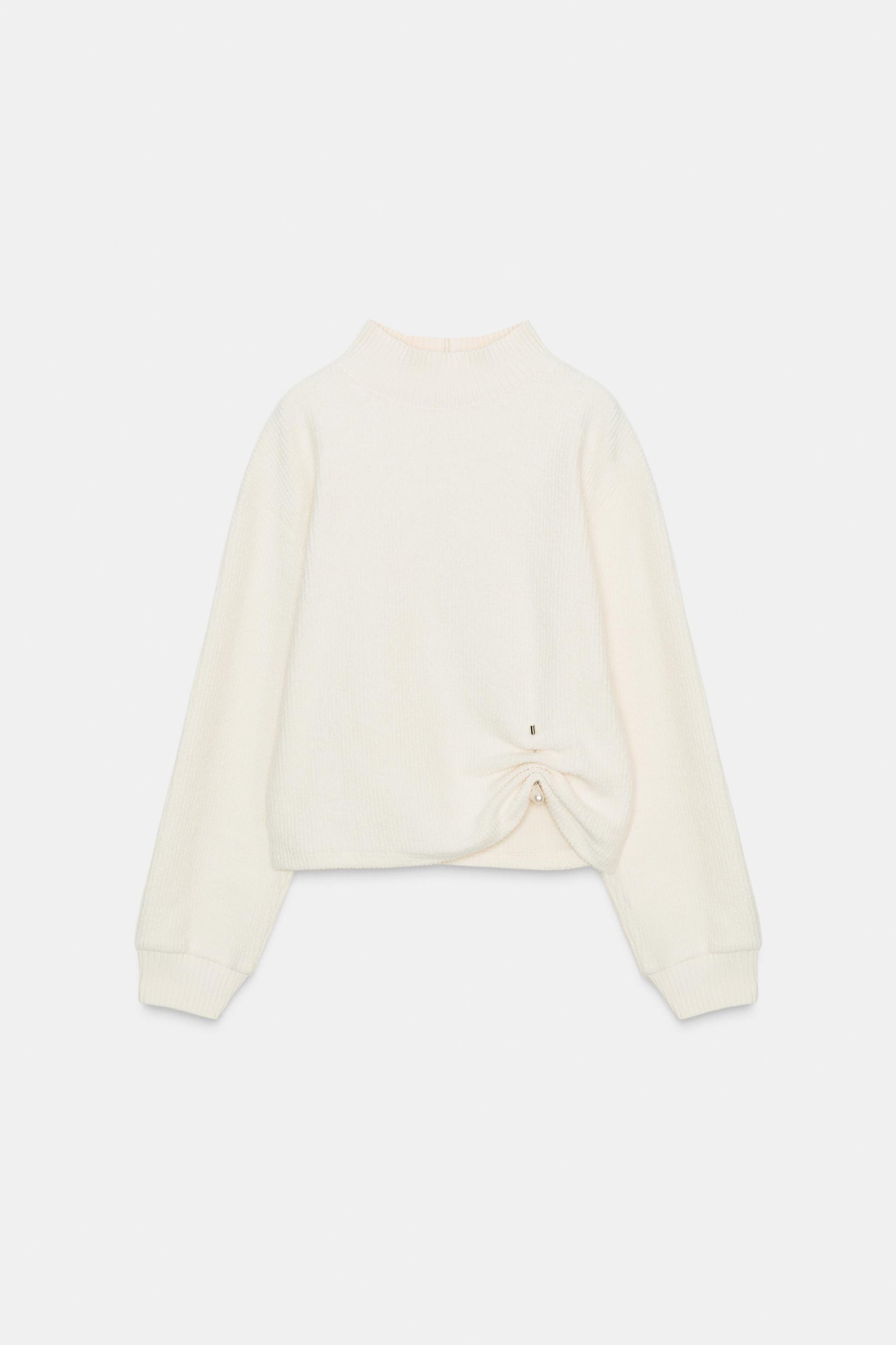 RUSTIC BROOCH SWEATSHIRT