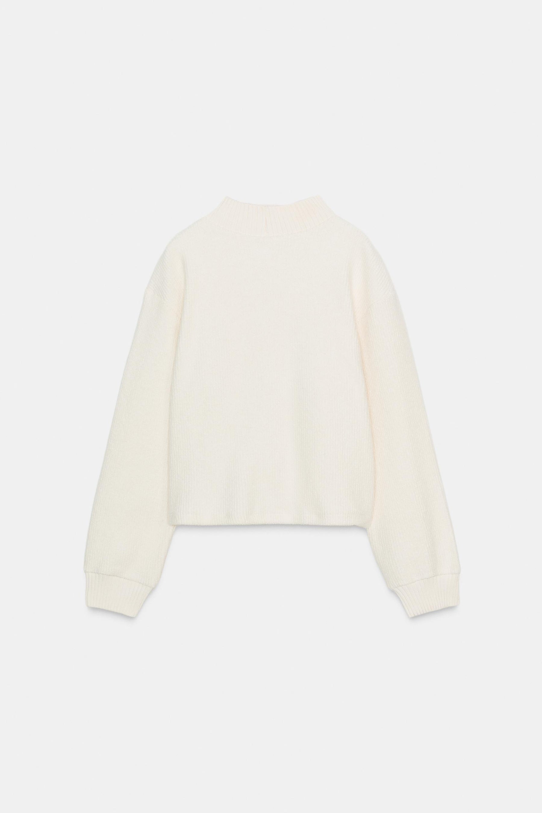 RUSTIC BROOCH SWEATSHIRT