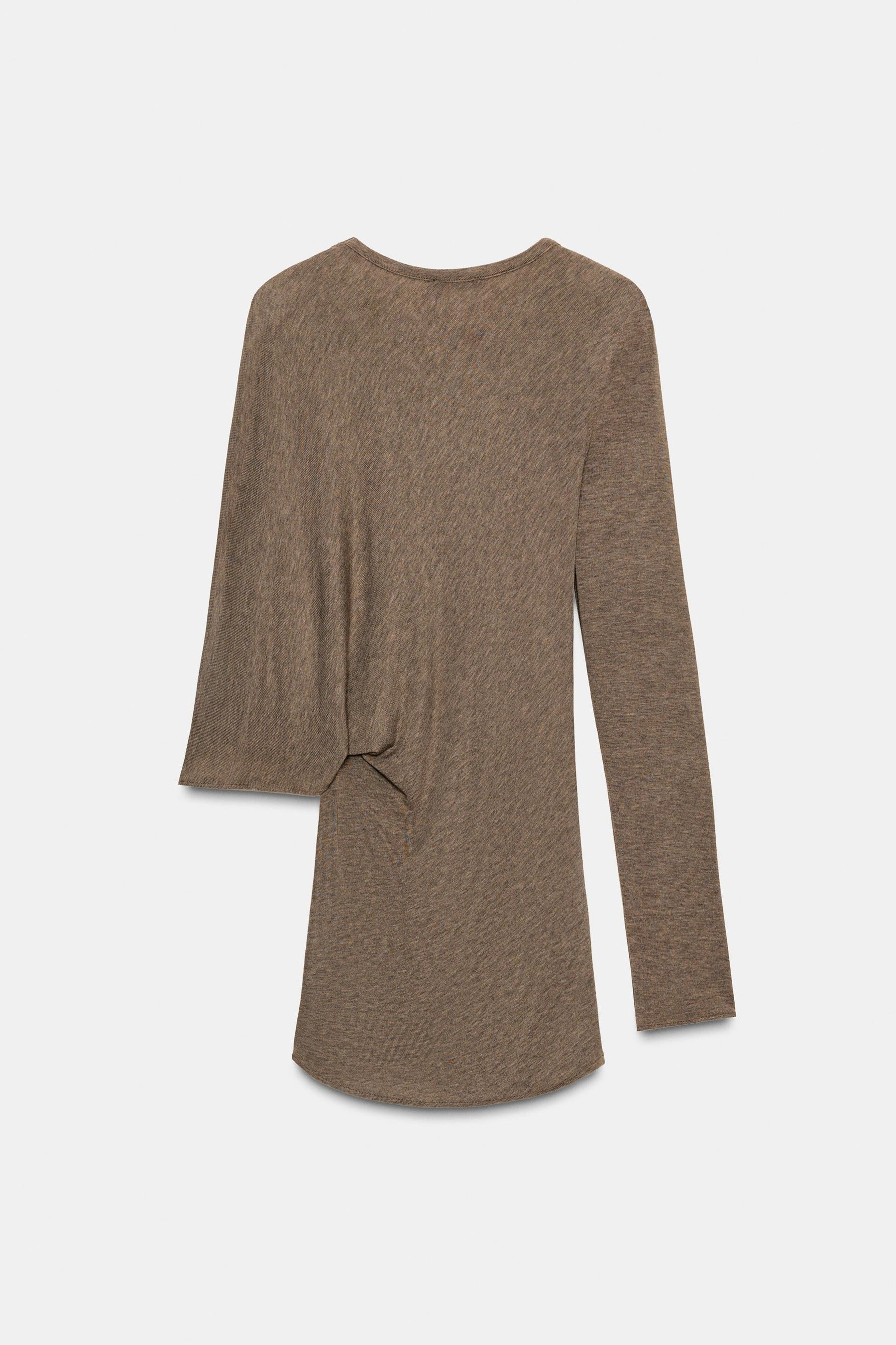 ASYMMETRIC CAPE TOP
