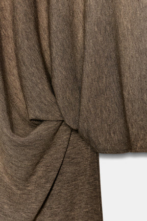 ASYMMETRIC CAPE TOP