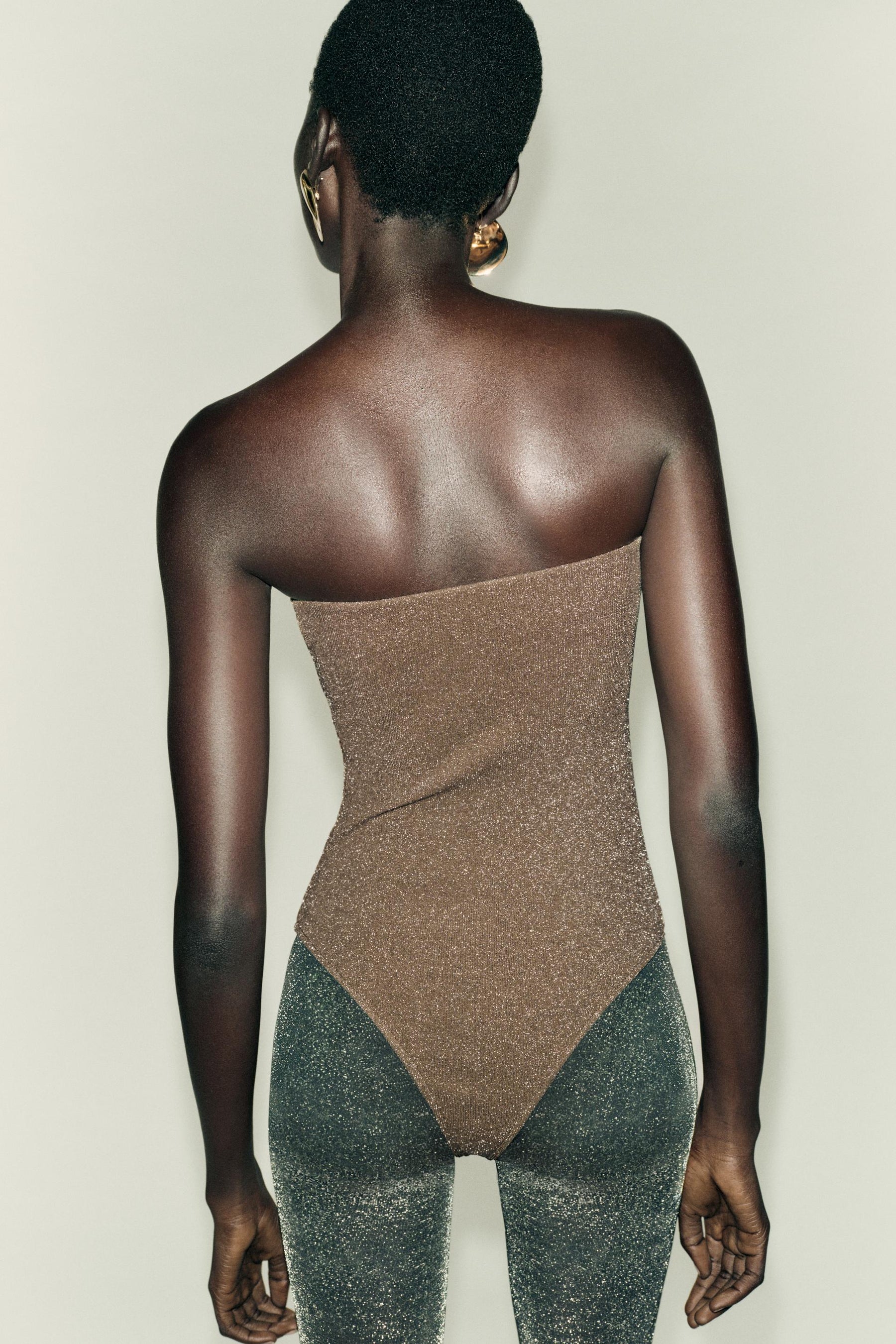 Body mit Metallicfaden
