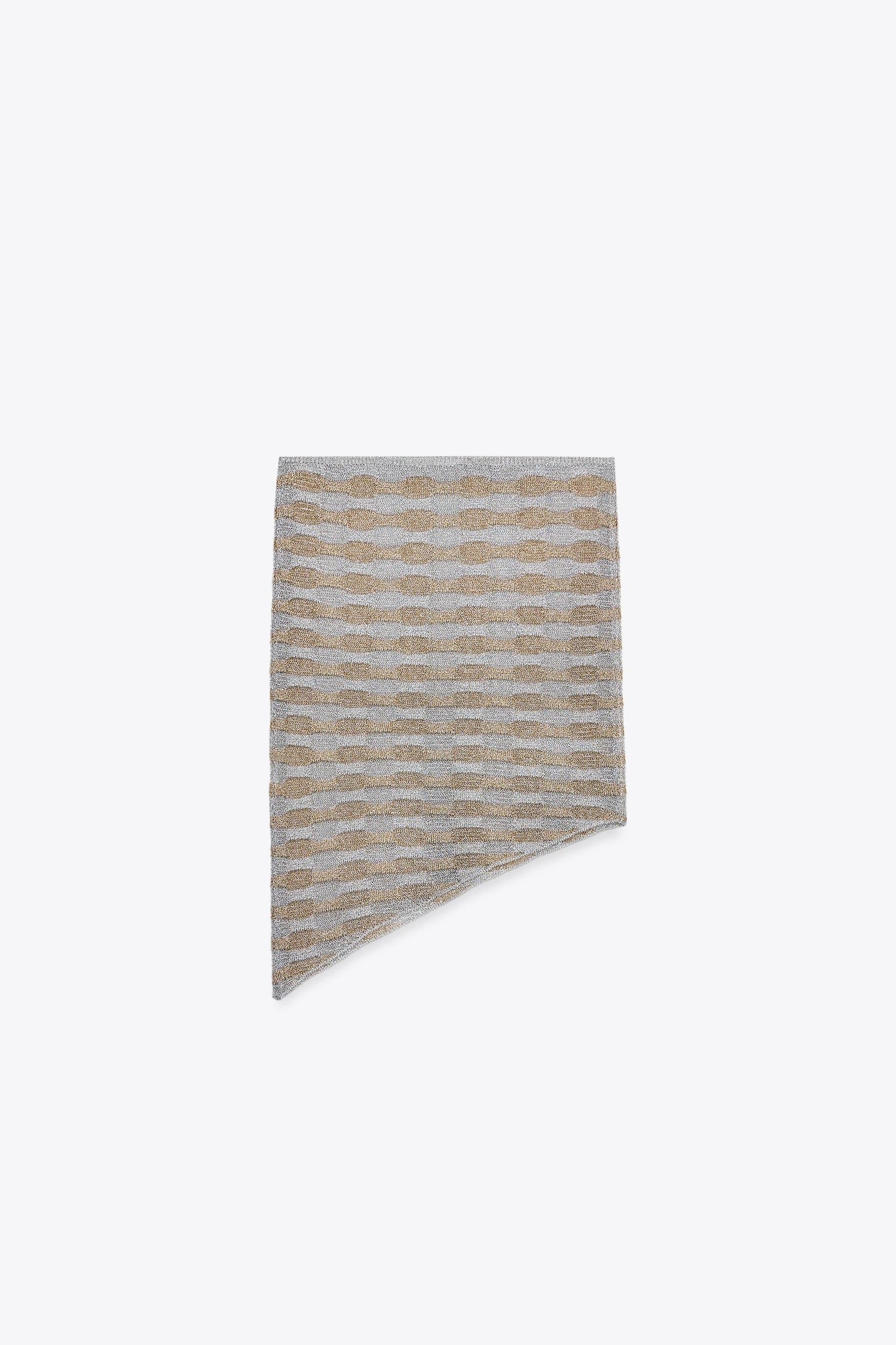 METALLIC THREAD TOP