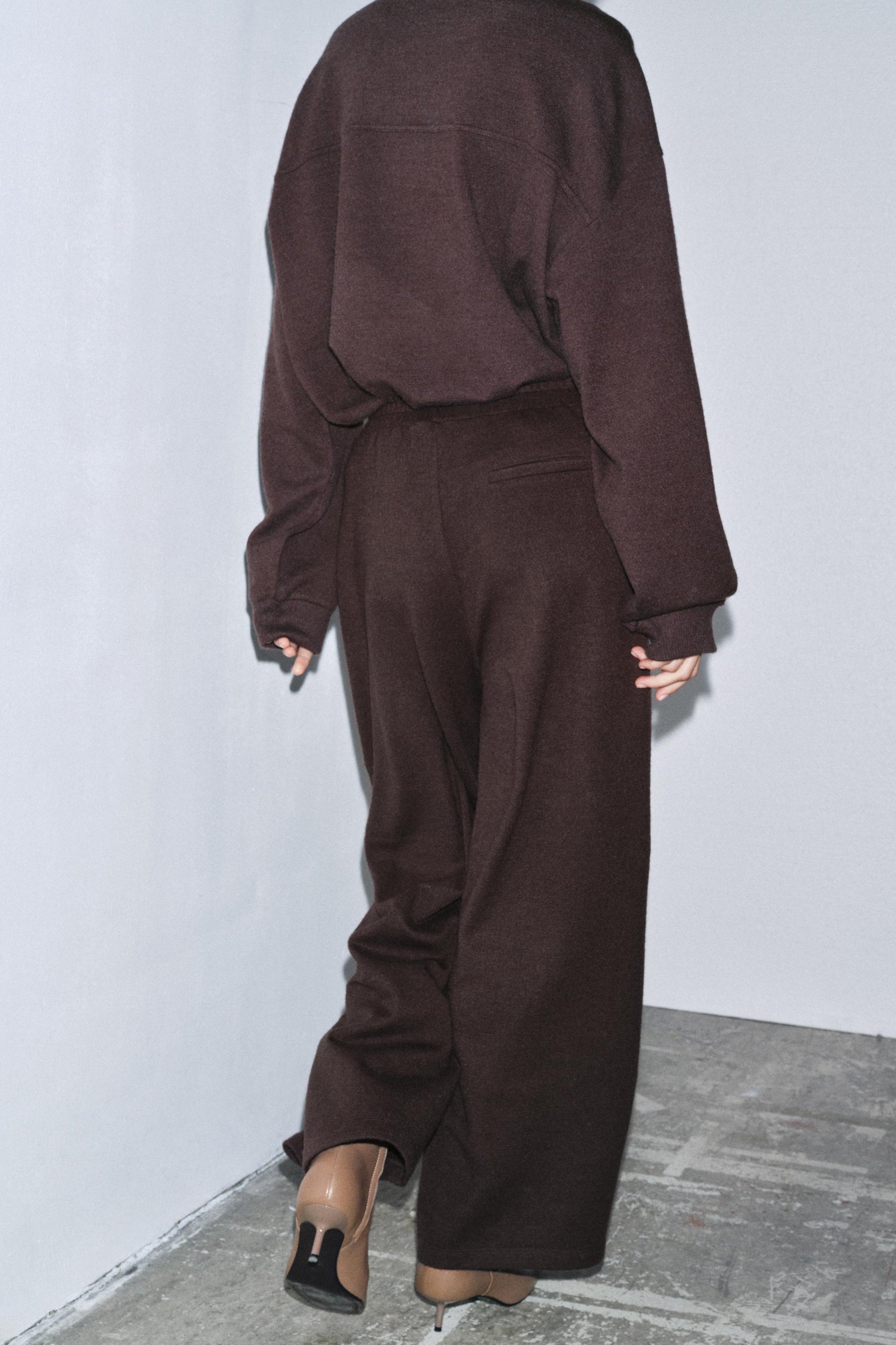 WIDE-LEG TROUSERS