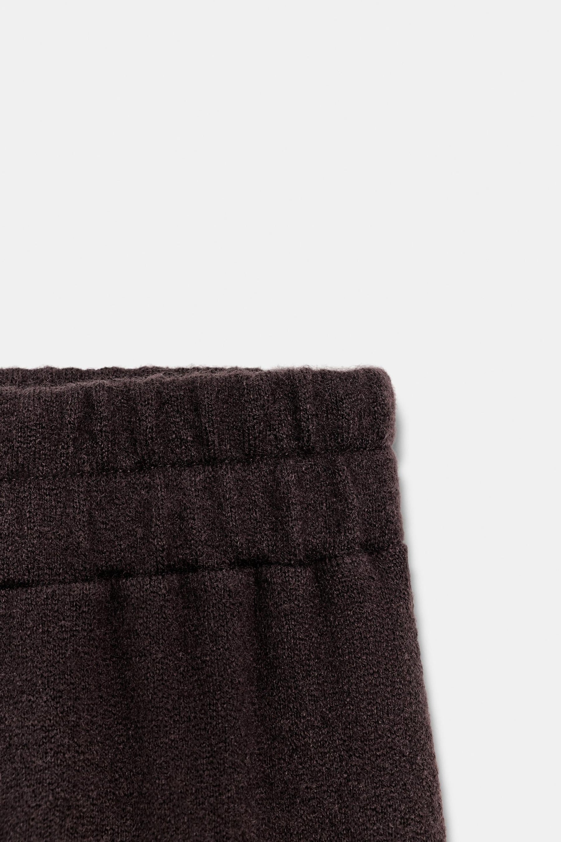 WIDE-LEG TROUSERS