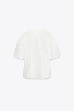 EMBROIDERED ROMANTIC BLOUSE