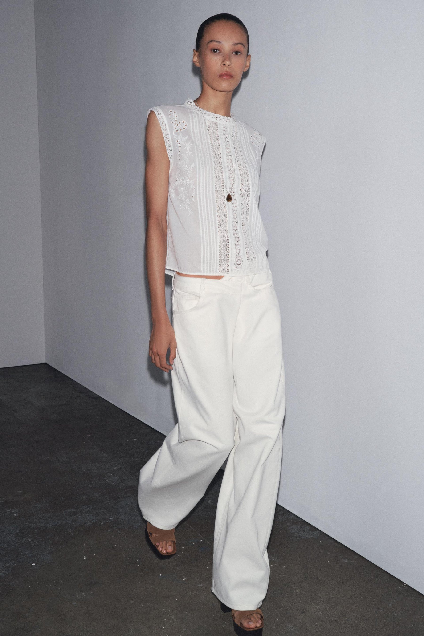 Sleeveless Ladder Stitch Blouse