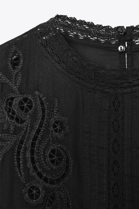 Embroidered Romantic Blouse