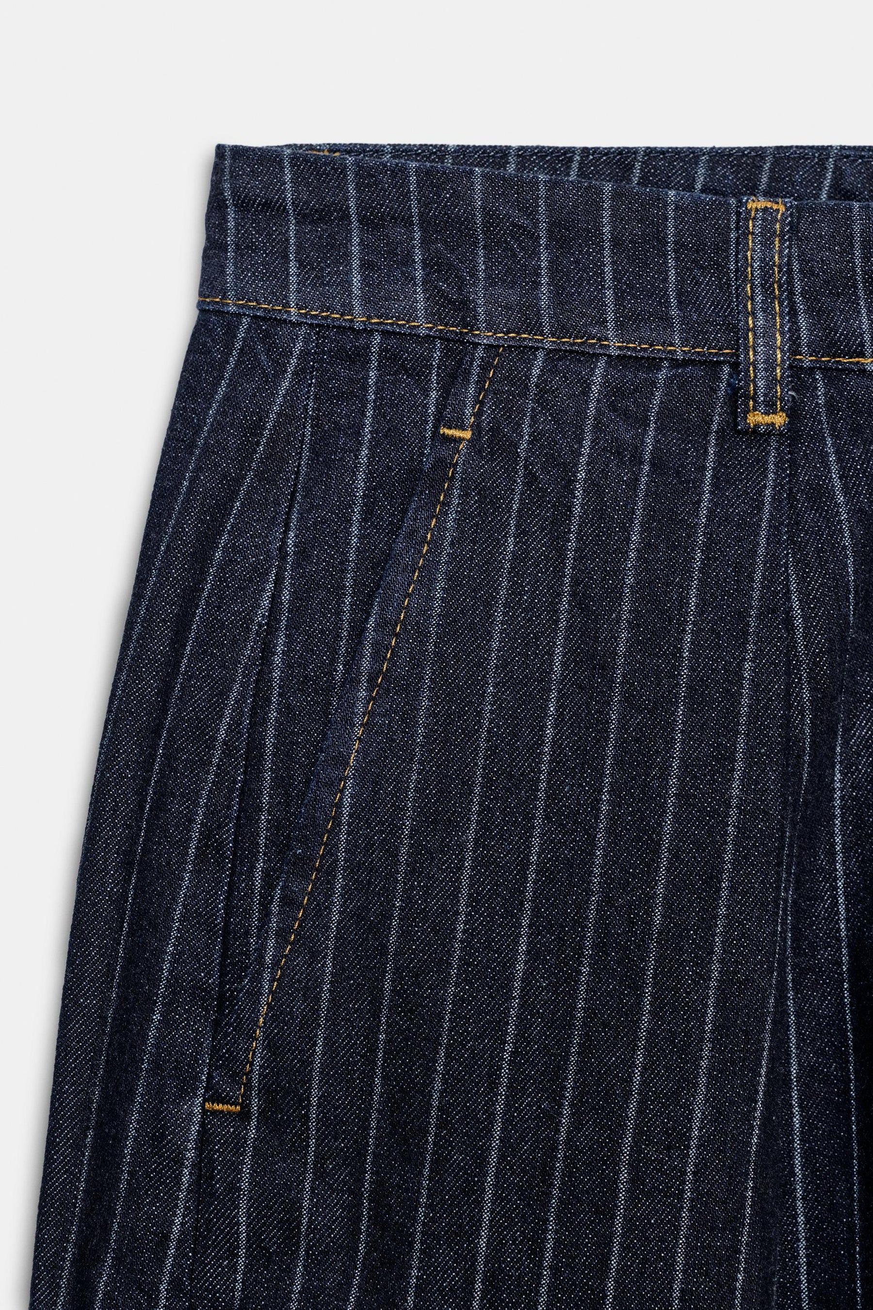 Mid-Waist Striped Balloon Jeans