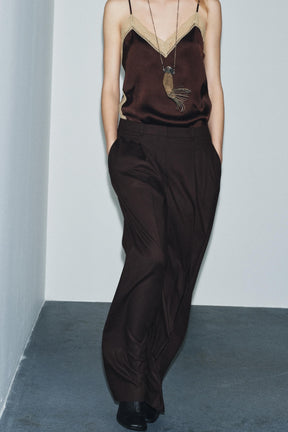 Wide-leg pleated trousers