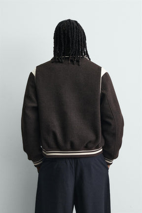 Bomberjacke mit Kontrastfarben