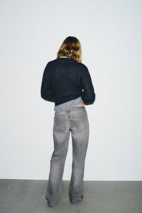 Wide-leg low-rise jeans
