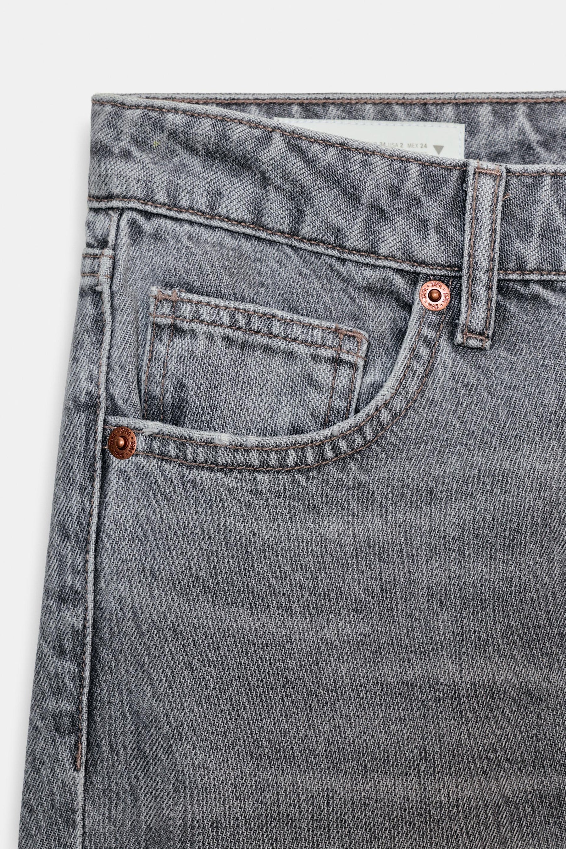 Wide-leg low-rise jeans