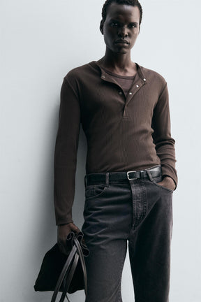 TEXTURED HENLEY T-SHIRT - Image 5