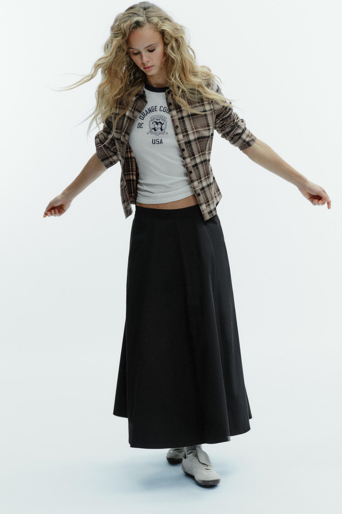 PLEATED MIDI SKIRT