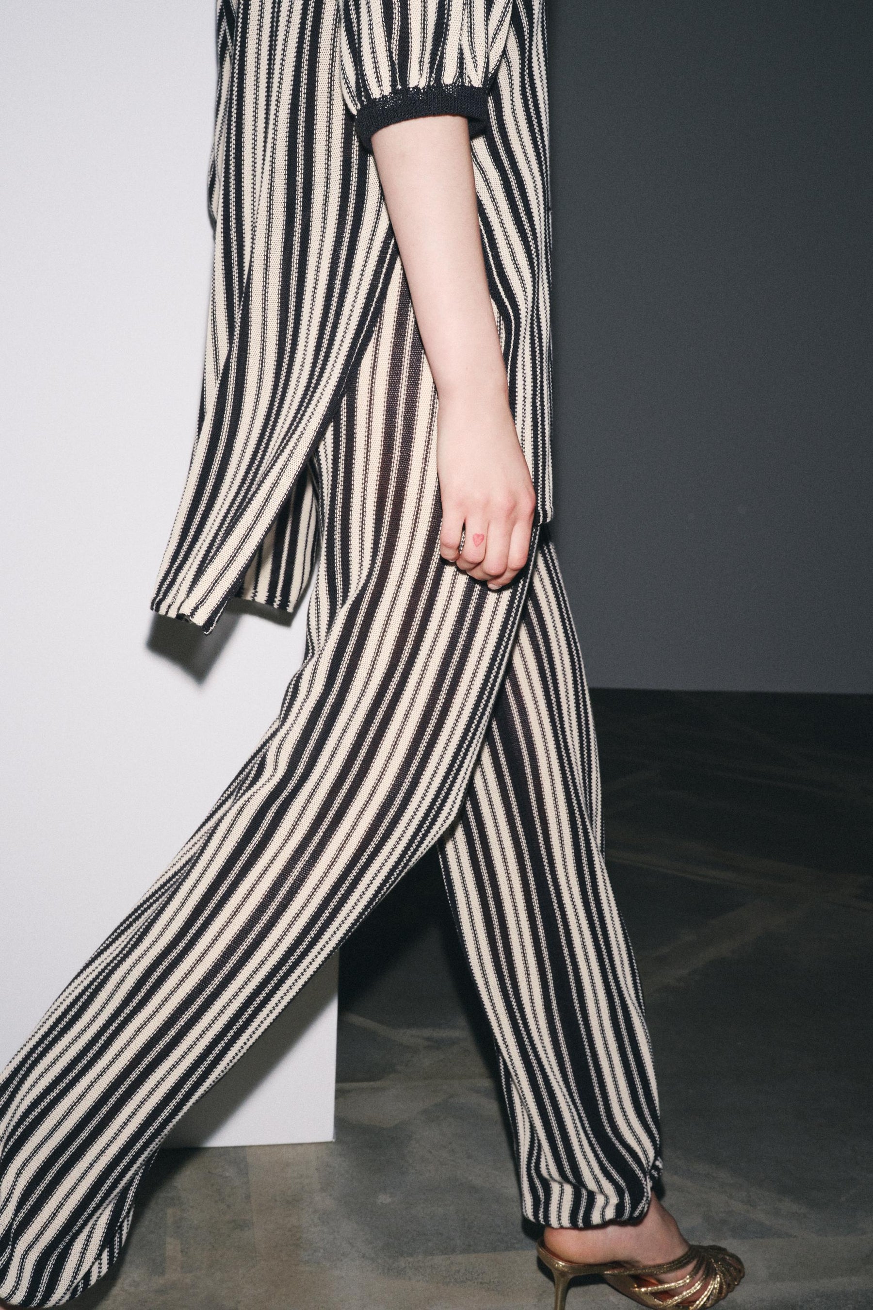 STRIPED CUFFED HEM LINEN BLEND TROUSERS - Image 4