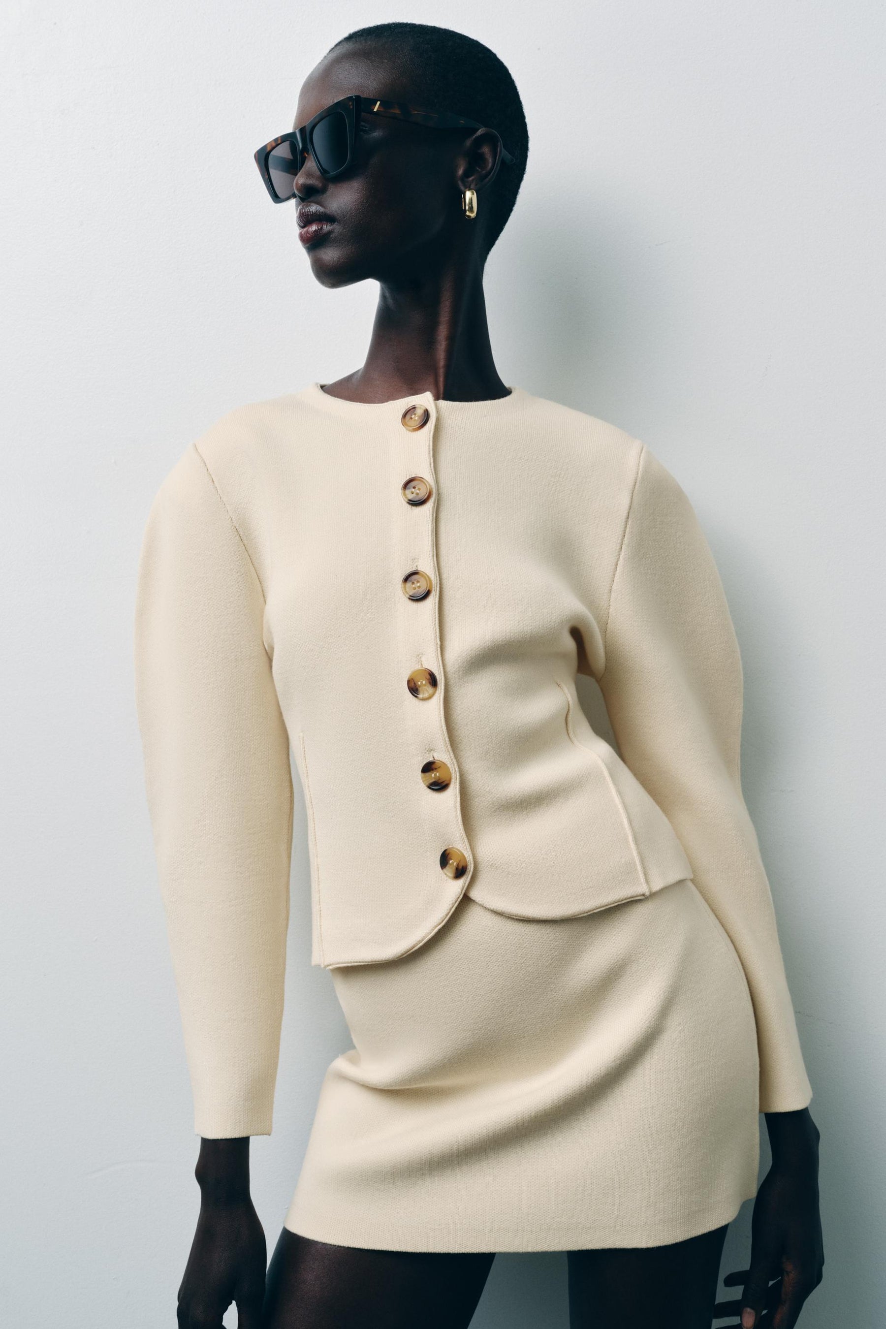 FITTED CARDIGAN WITH BUTTONS - Image 2