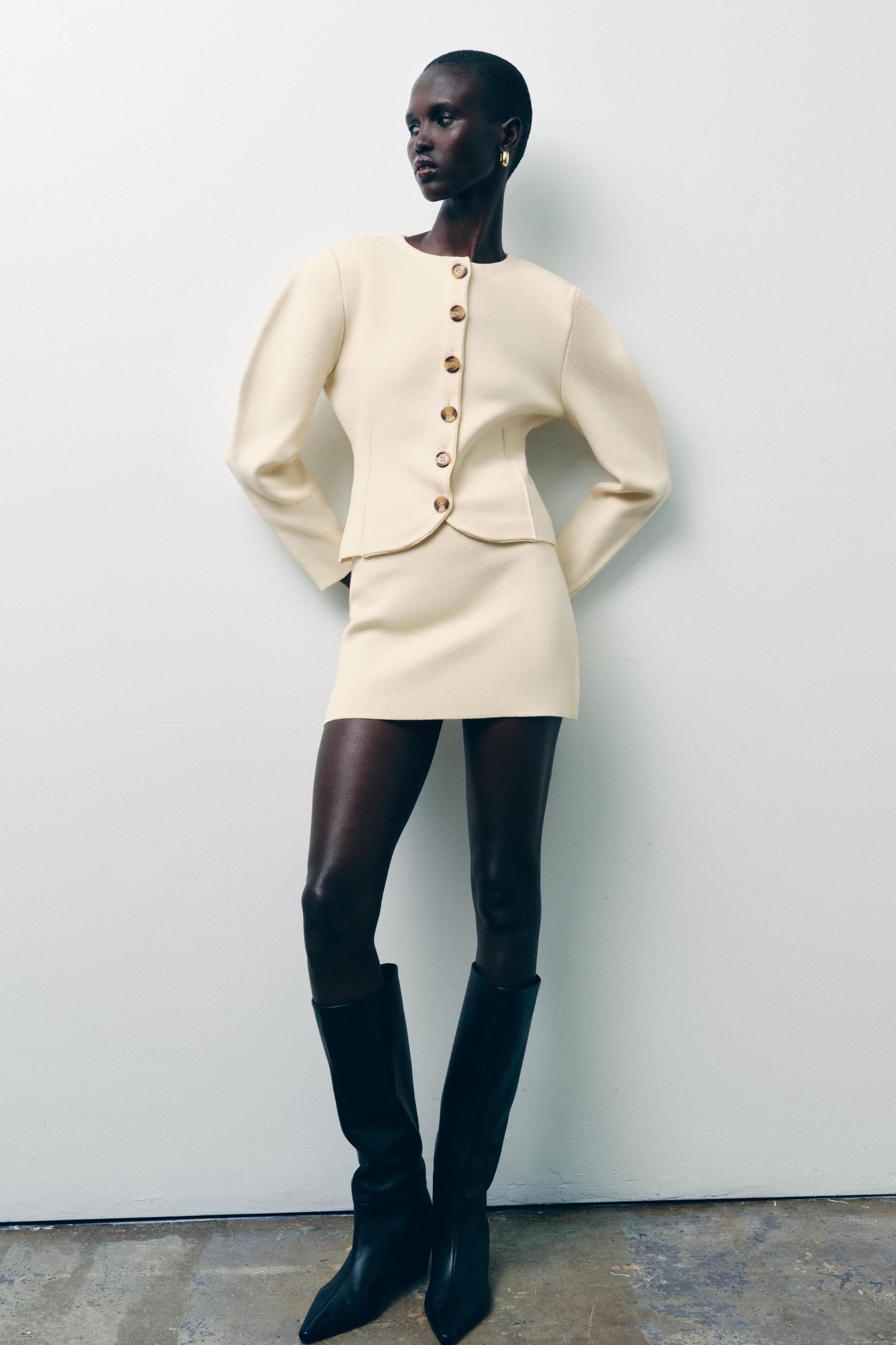 Fitted Cardigan with Buttons