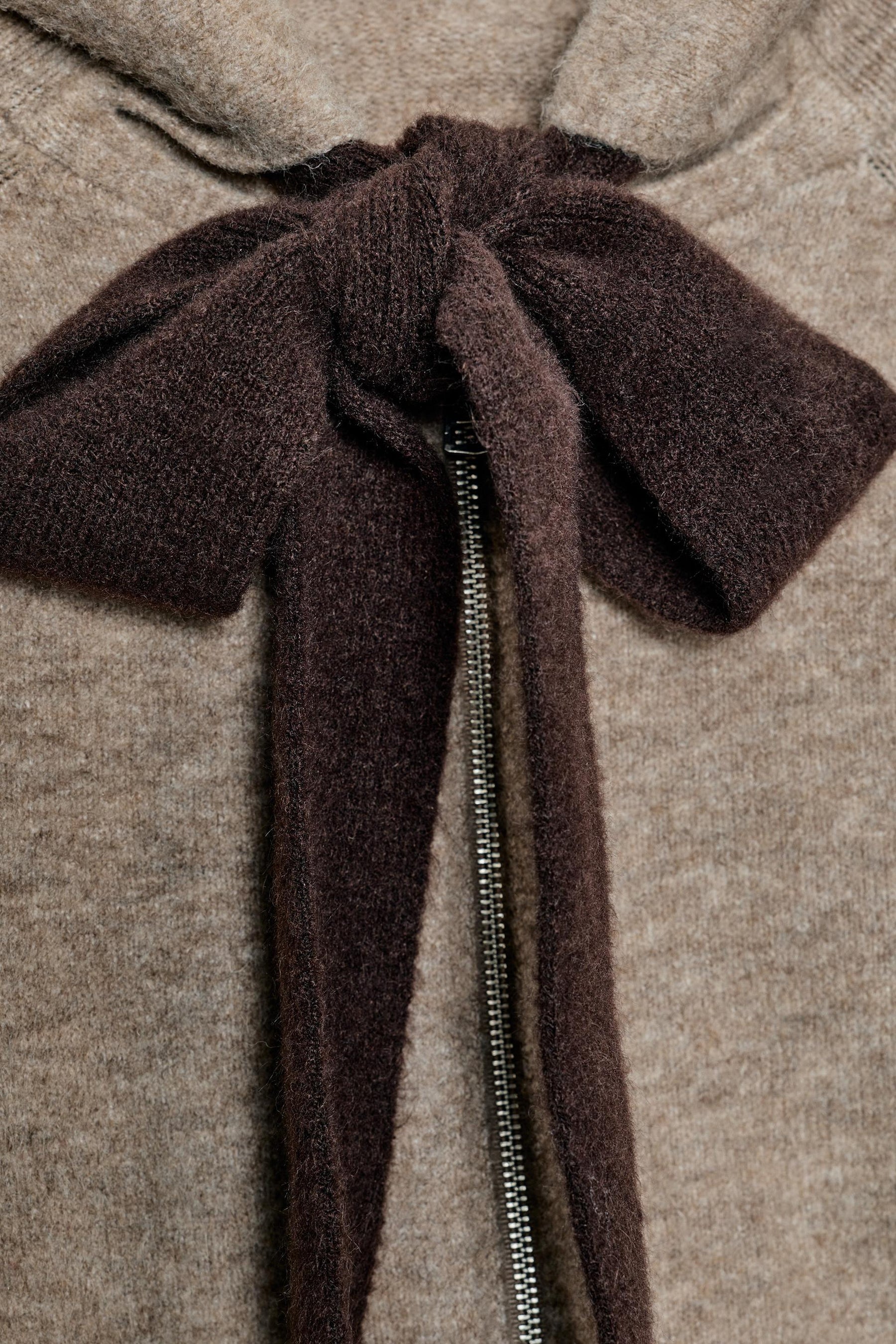 Cardigan-Hoodie mit Schleifenakzent
