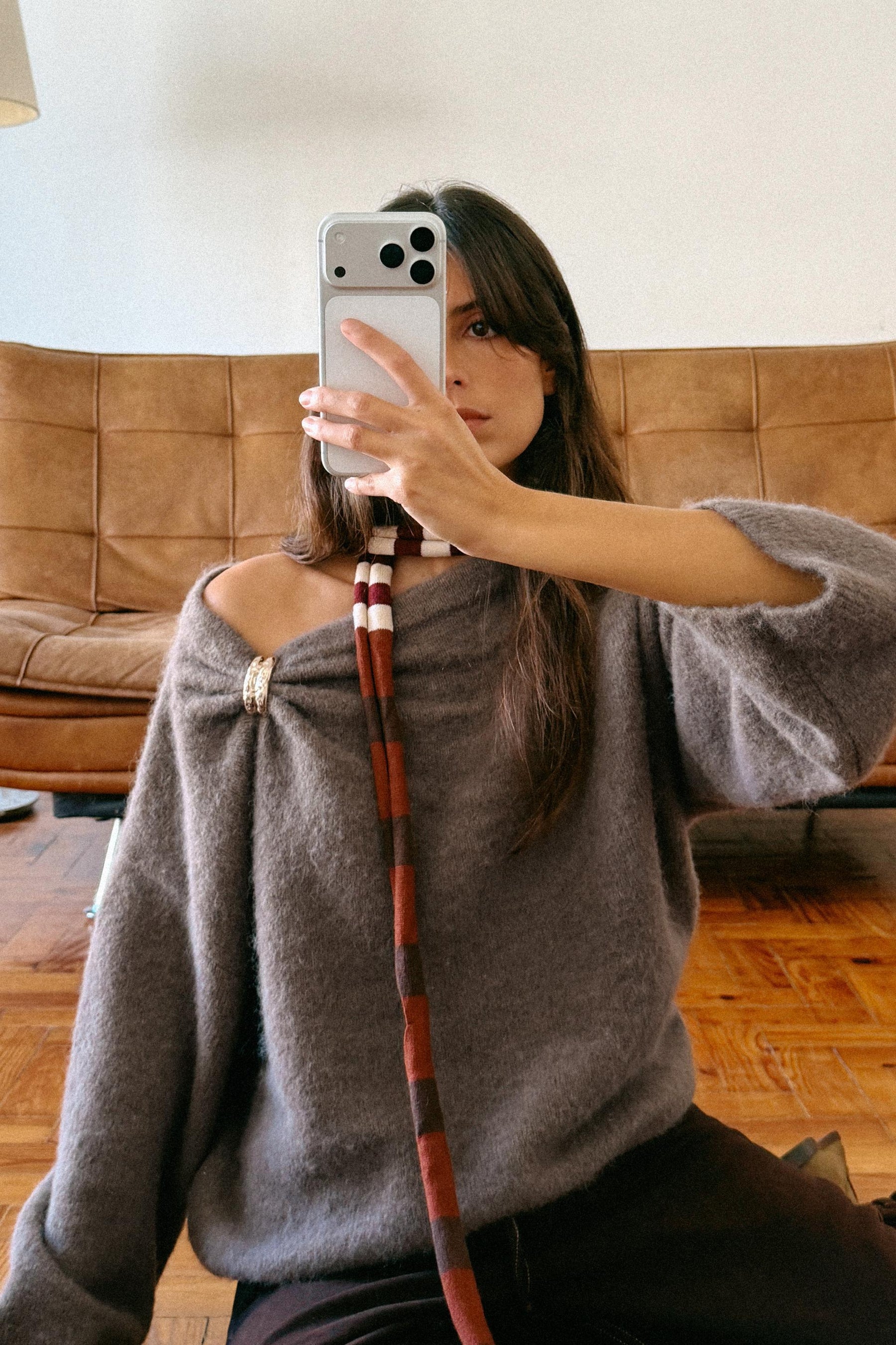 KNIT JUMPER WITH BROOCH