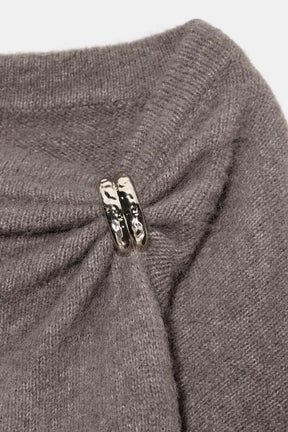 KNIT JUMPER WITH BROOCH