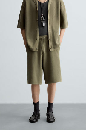 TEXTURED KNITTED BERMUDA SHORTS - Image 2