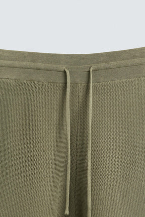 TEXTURED KNITTED BERMUDA SHORTS - Image 8