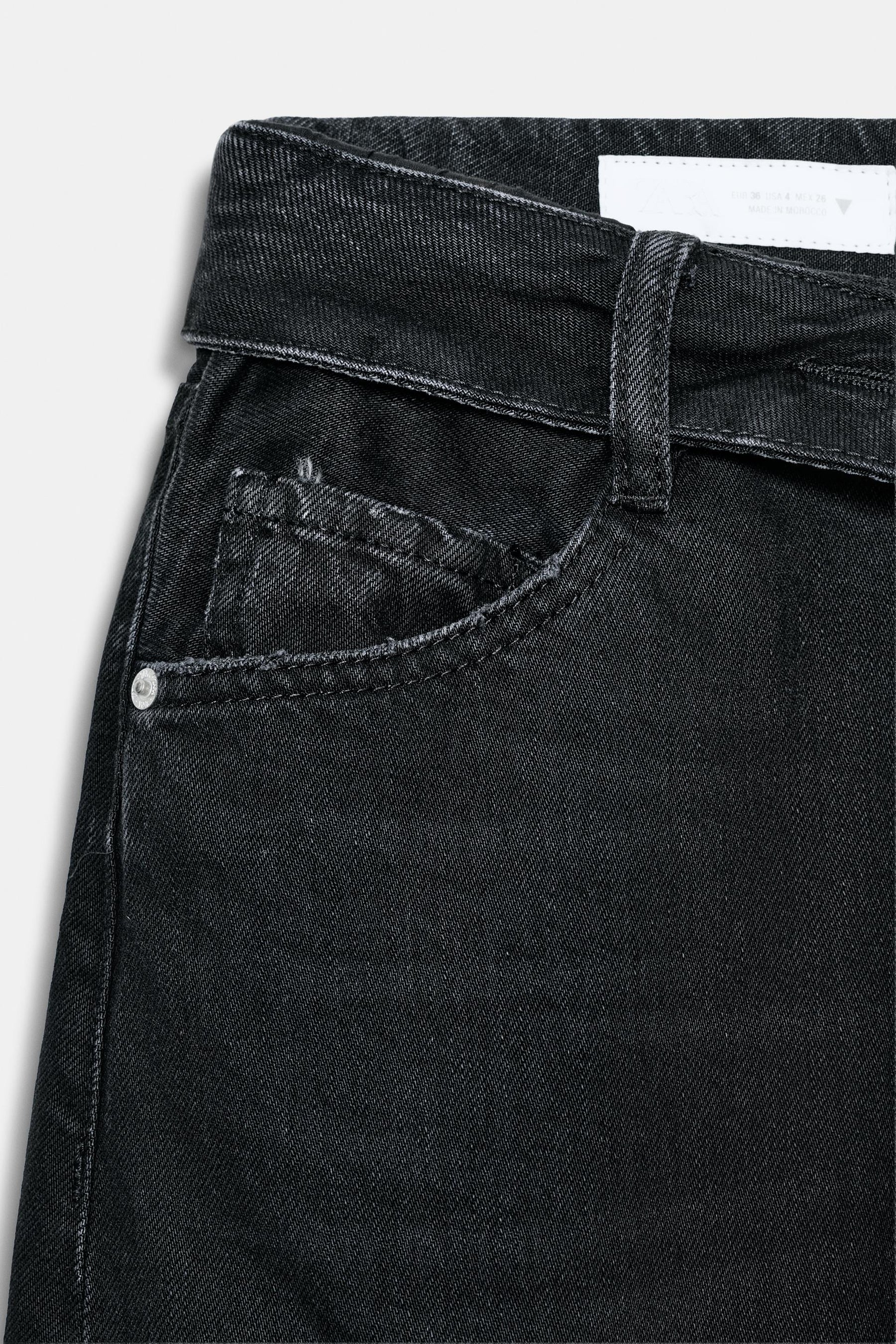 Jeans mit umgeschlagenem Bund