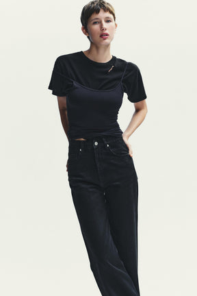 HIGH-WAIST WIDE-LEG JEANS
