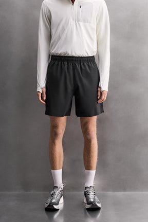 Perforierte Sommershorts