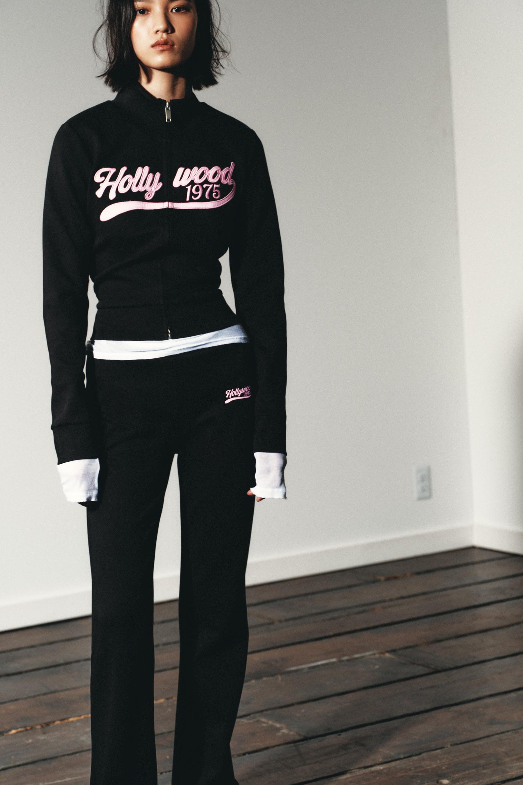 Zip-up sweatshirt