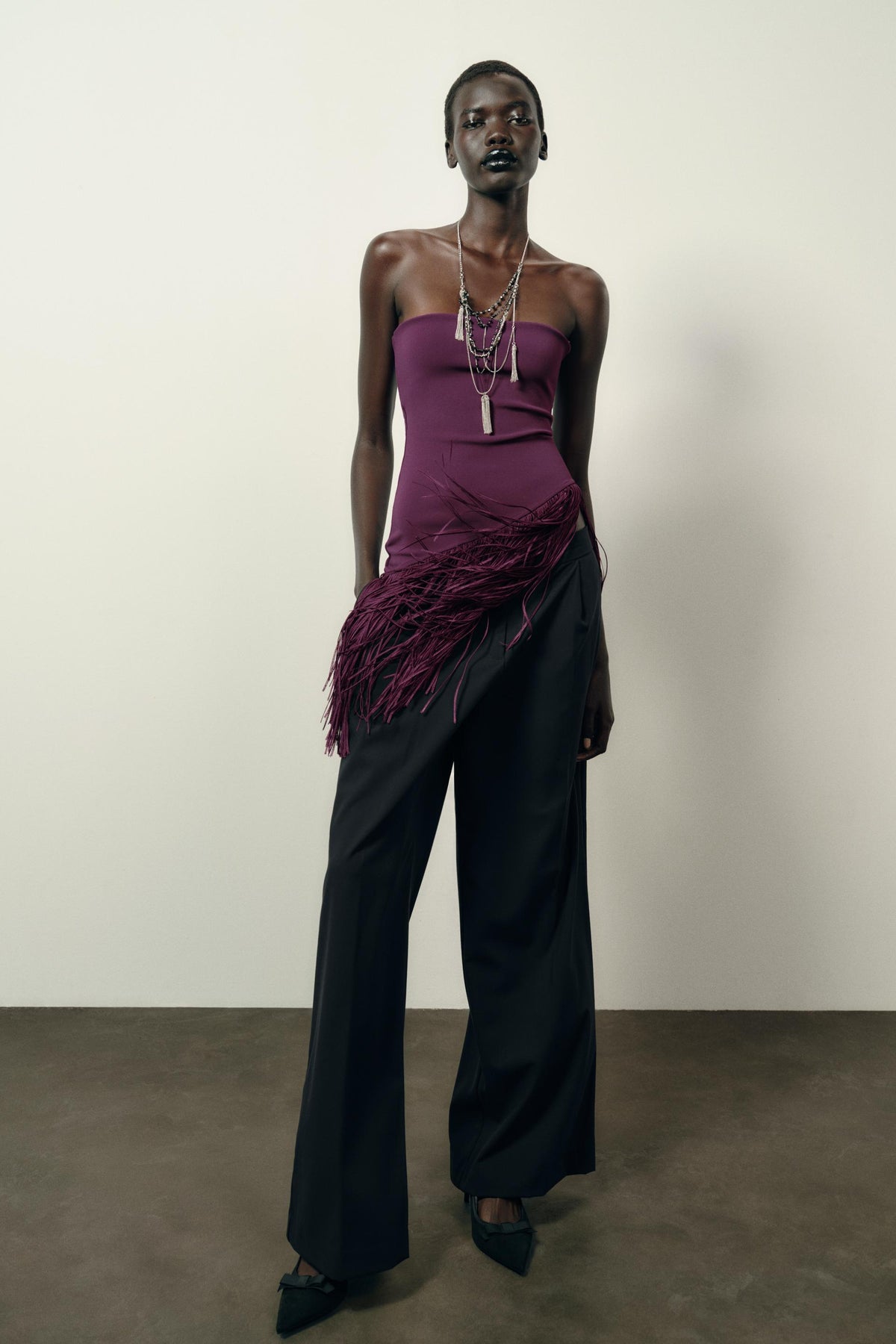 FRINGED STRETCH TOP