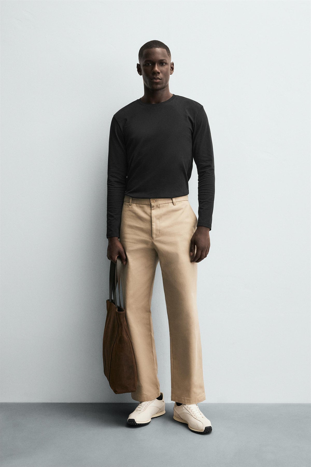 BASIC SLIM FIT T-SHIRT - Image 1