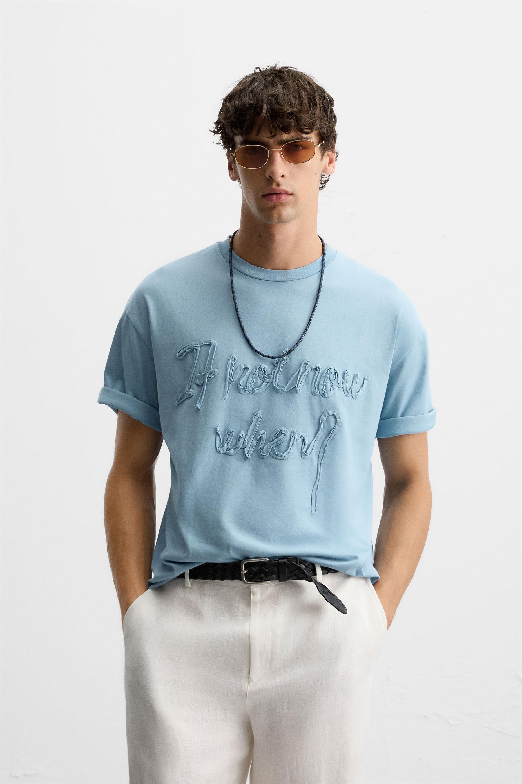 T-SHIRT WITH RAISED SLOGAN - Image 2