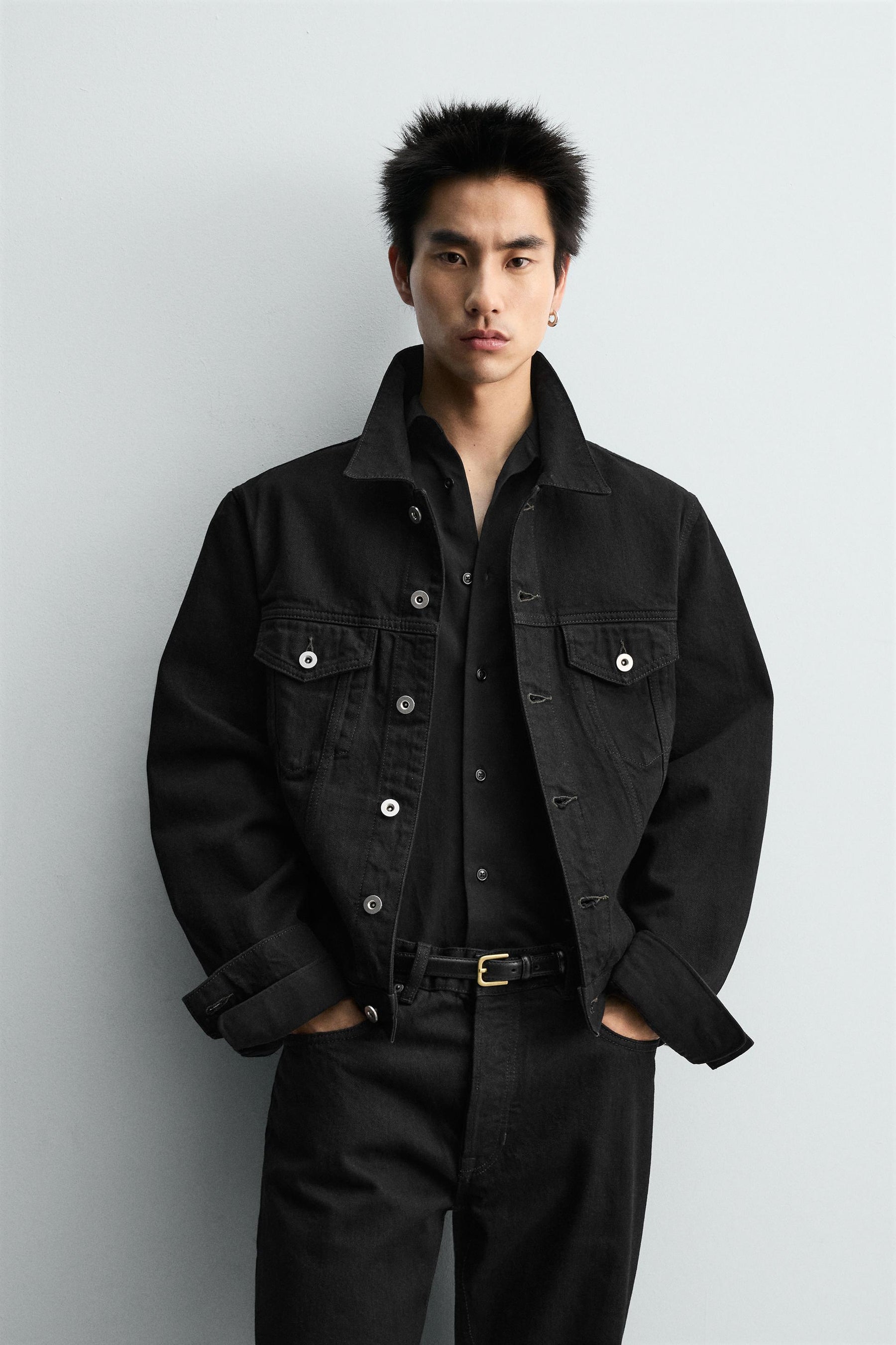 LIMITED EDITION CROPPED FIT DENIM JACKET - Image 2