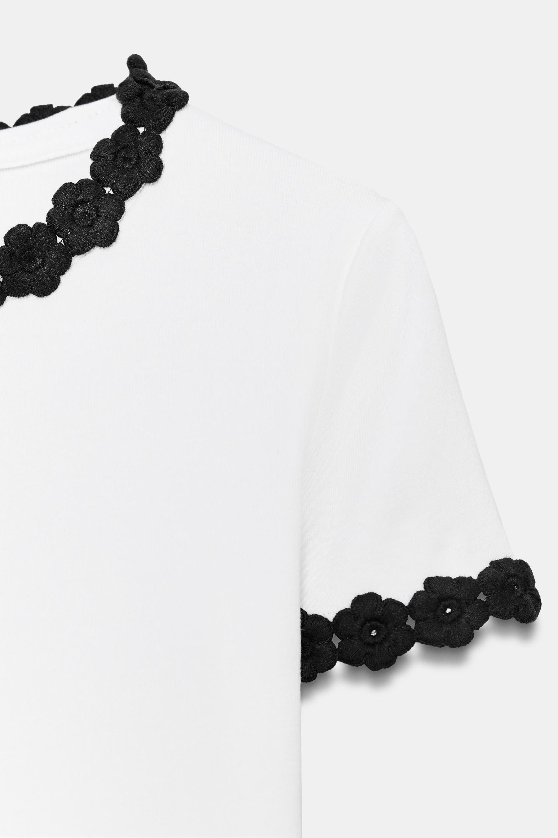 Hemd mit Blumendetail