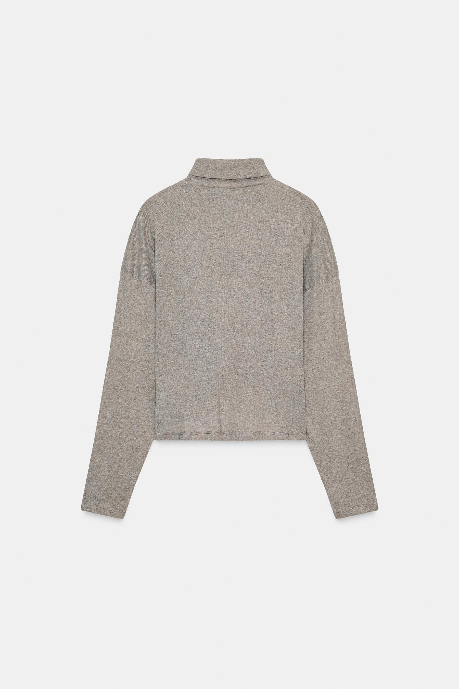High-neck T-shirt