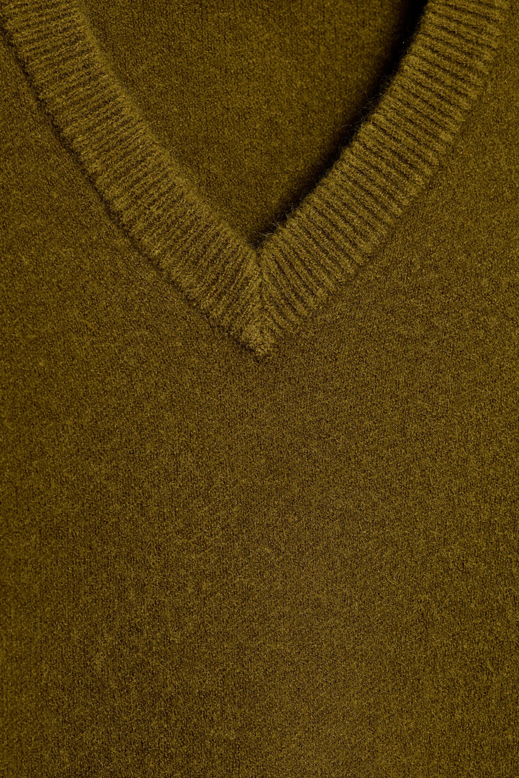 V-NECK KNIT JUMPER