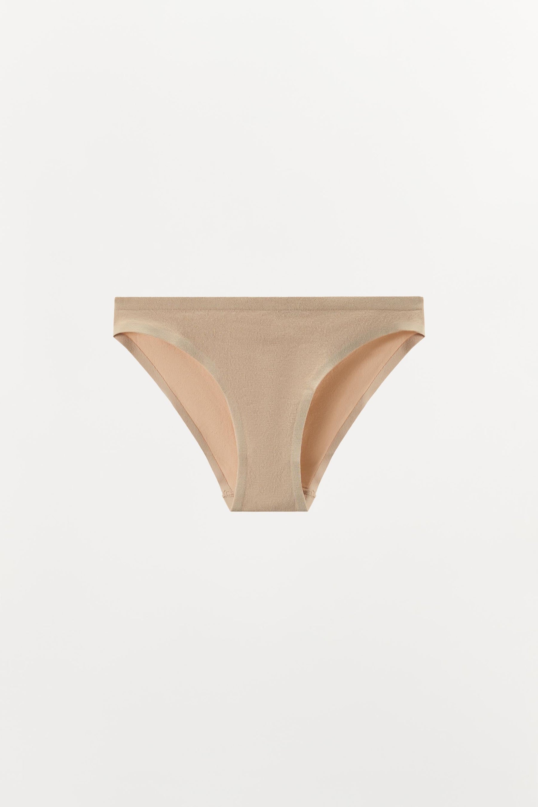 SEAMLESS BRIEFS