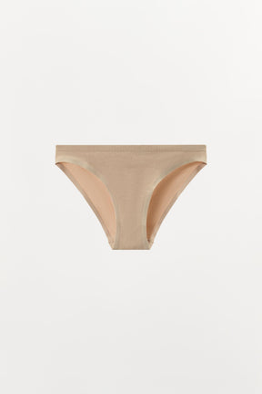 SEAMLESS BRIEFS