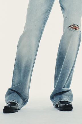 WIDE-LEG MID-WAIST JEANS