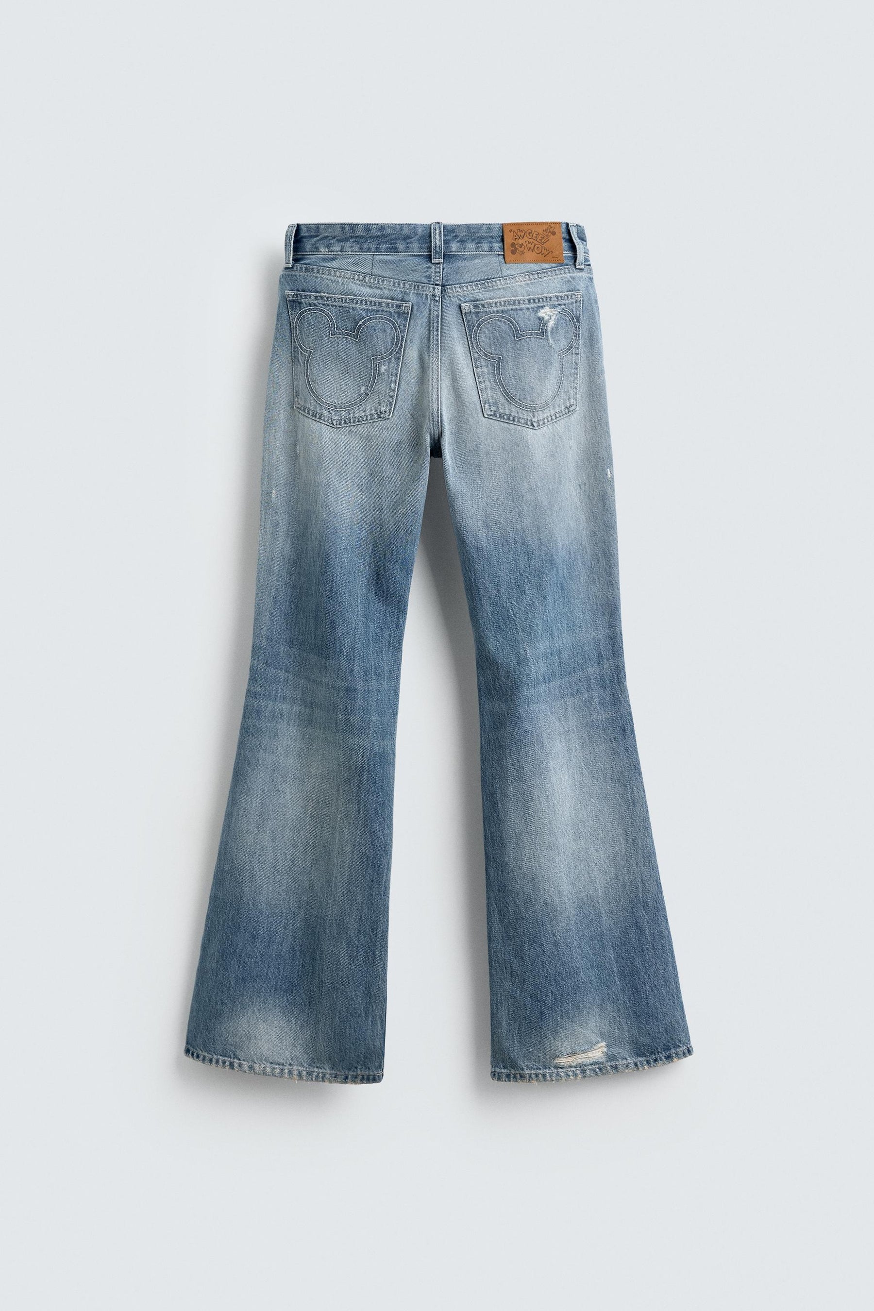 Hüftjeans mit ausgestelltem Bein