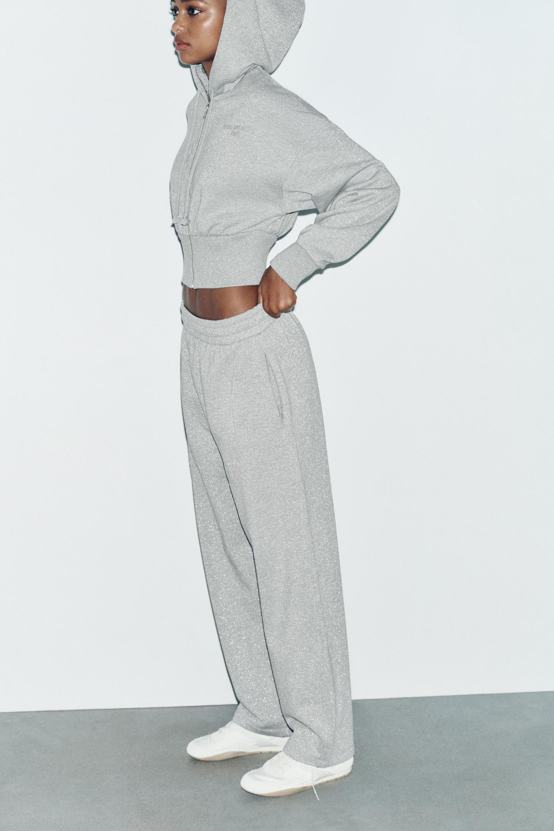 Hose mit Metallic-Faden