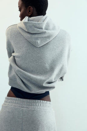 SLOGAN HOODIE
