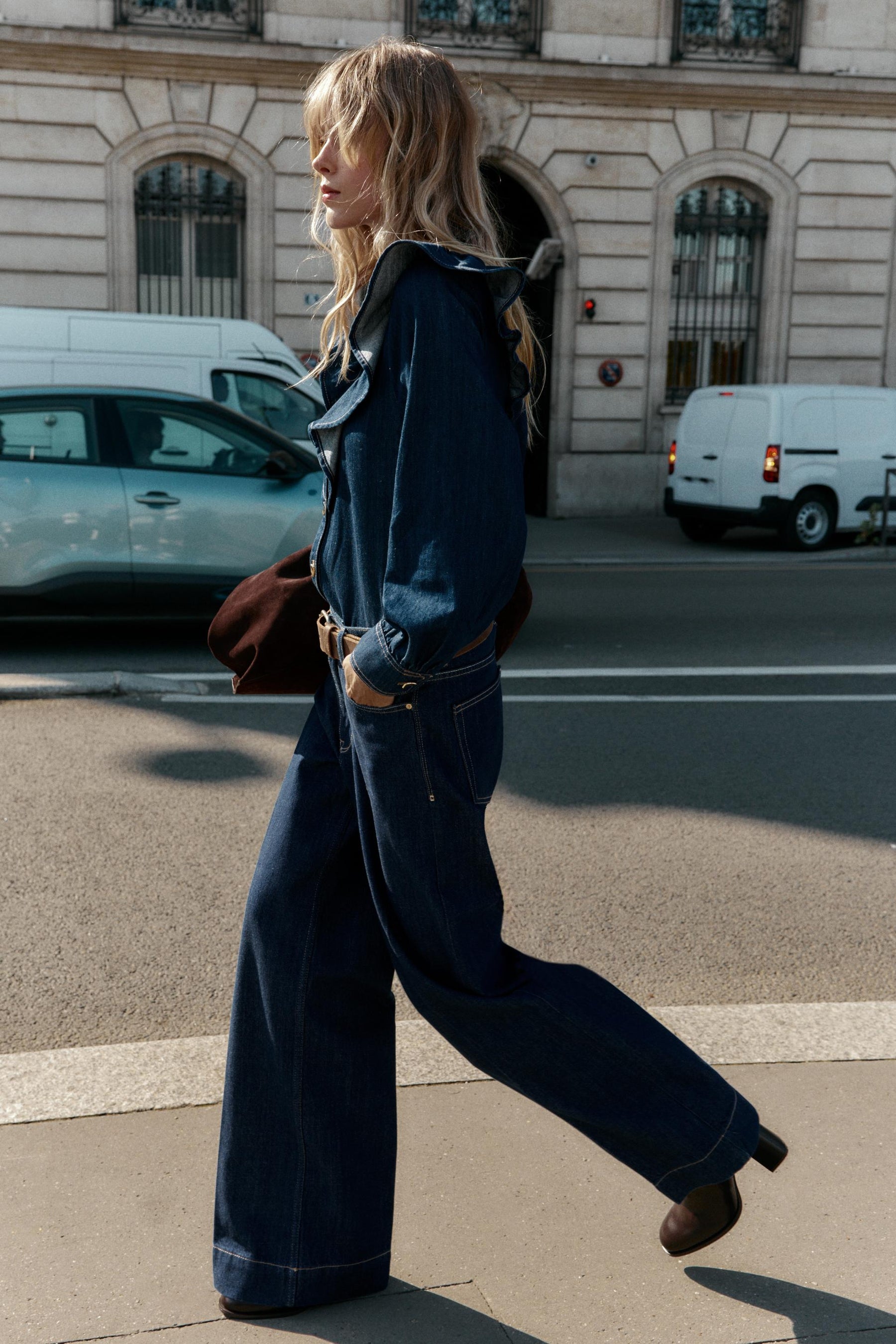 Straight High-Waist Jeans